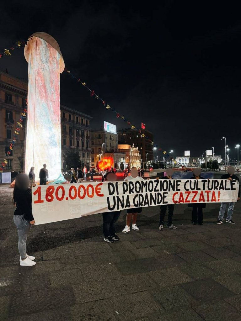 CasaPound Italia contro ”l’opera d’arte” a Napoli: una grande cazzata!