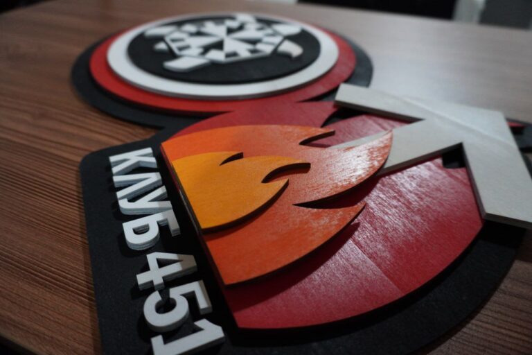 Libertà per i camerati