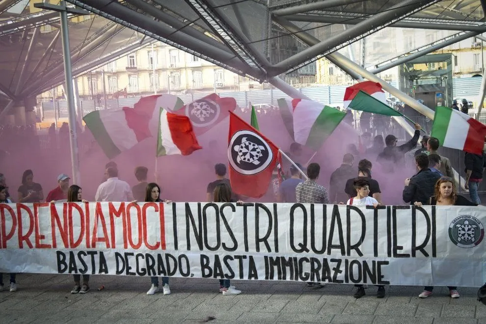 napoli-casapound