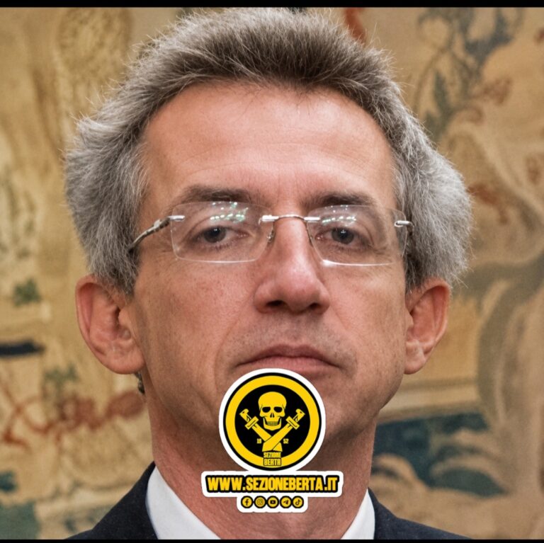 Il Sindaco “Ologramma” e il mistero di Palazzo San Giacomo: Gaeta’, ma ci sì o ci fai?