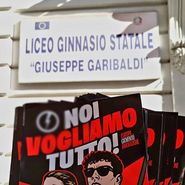 Volantinaggio bs al Garibaldi Volantinaggio bs al Garibaldi